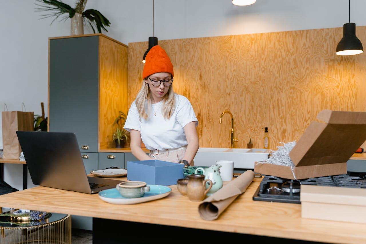 How to Start an Ecommerce Business